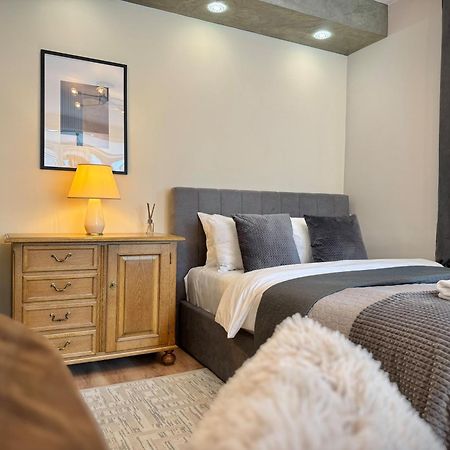 Top Centre 2Bed Apartment For 5 Guests 2 Minutes From High Street Plovdiv Buitenkant foto