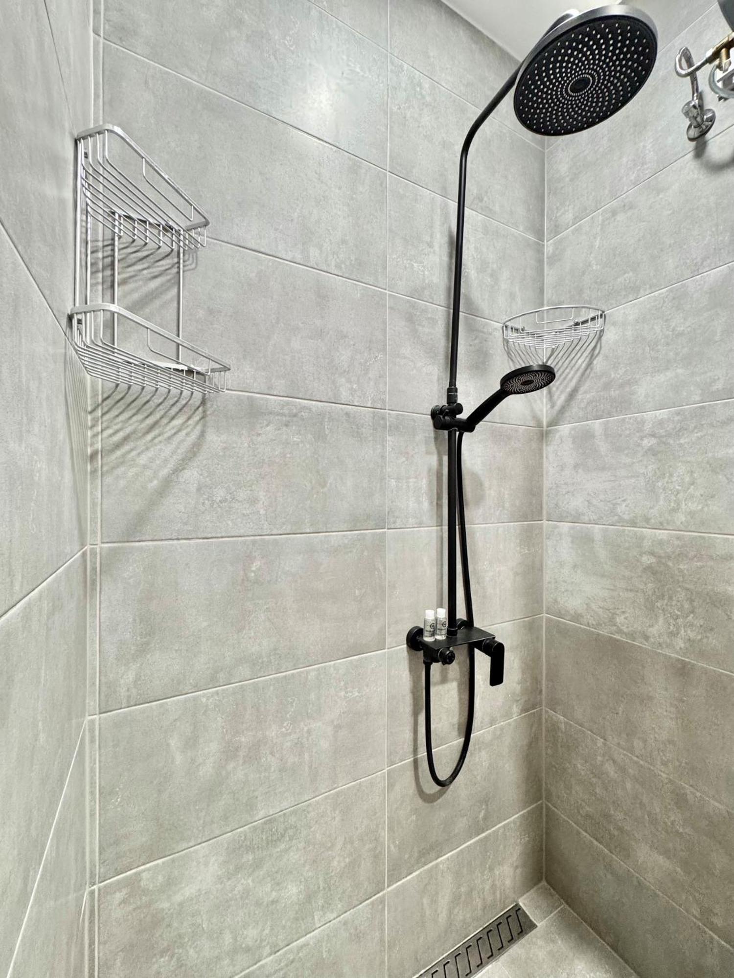 Top Centre 2Bed Apartment For 5 Guests 2 Minutes From High Street Plovdiv Buitenkant foto