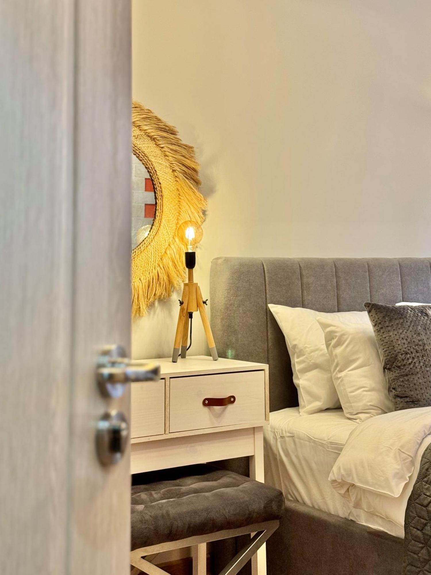 Top Centre 2Bed Apartment For 5 Guests 2 Minutes From High Street Plovdiv Buitenkant foto