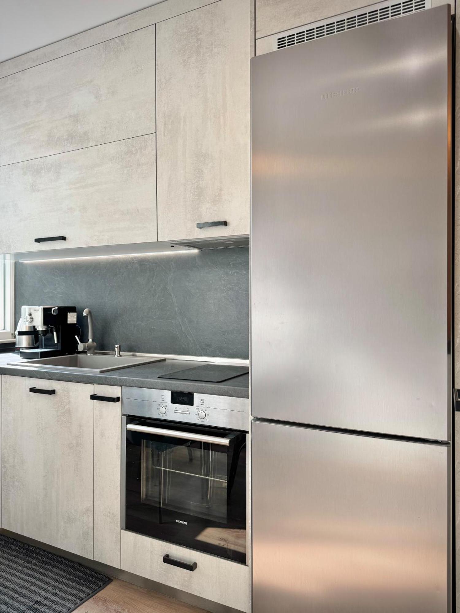 Top Centre 2Bed Apartment For 5 Guests 2 Minutes From High Street Plovdiv Buitenkant foto