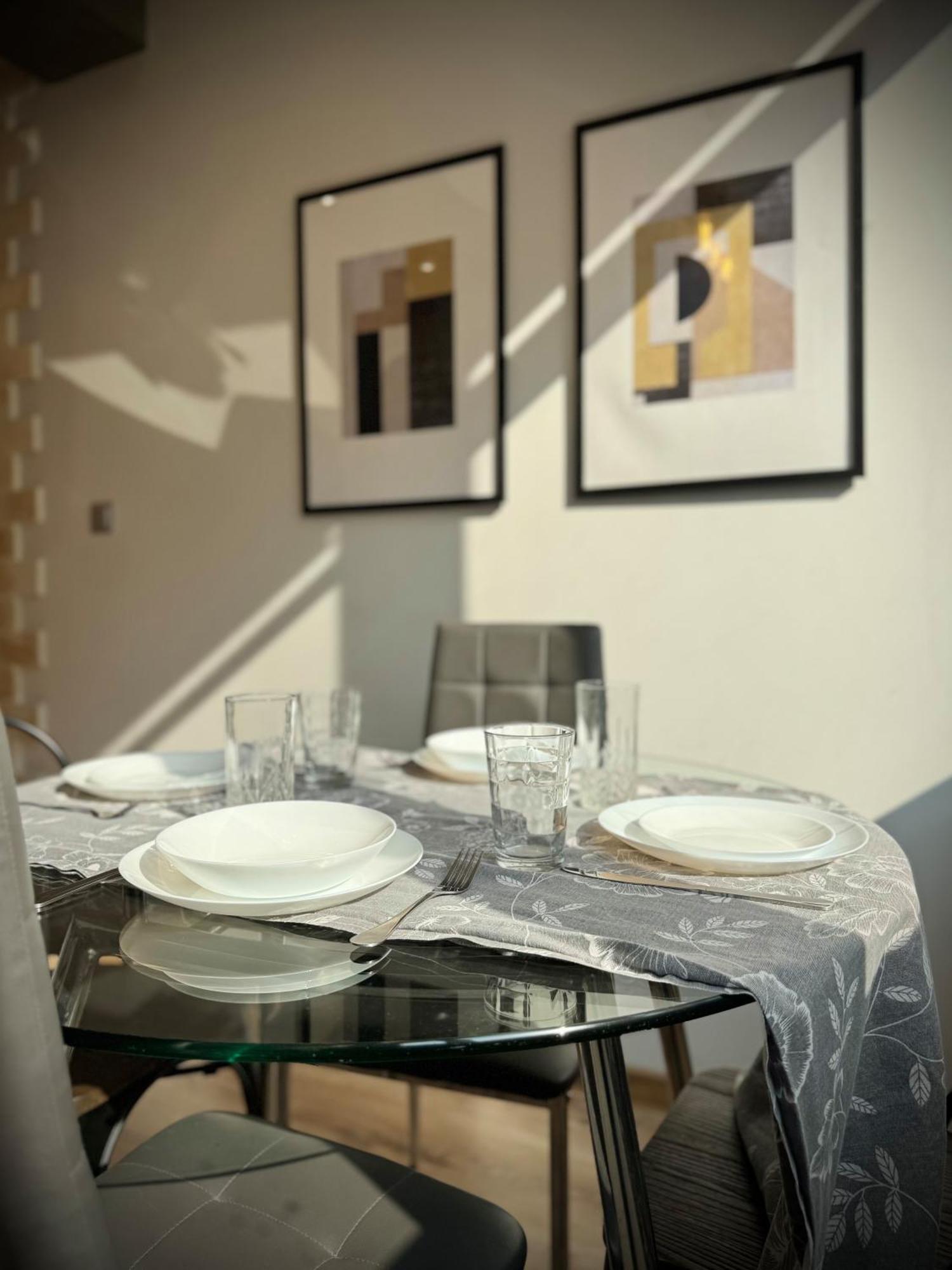 Top Centre 2Bed Apartment For 5 Guests 2 Minutes From High Street Plovdiv Buitenkant foto