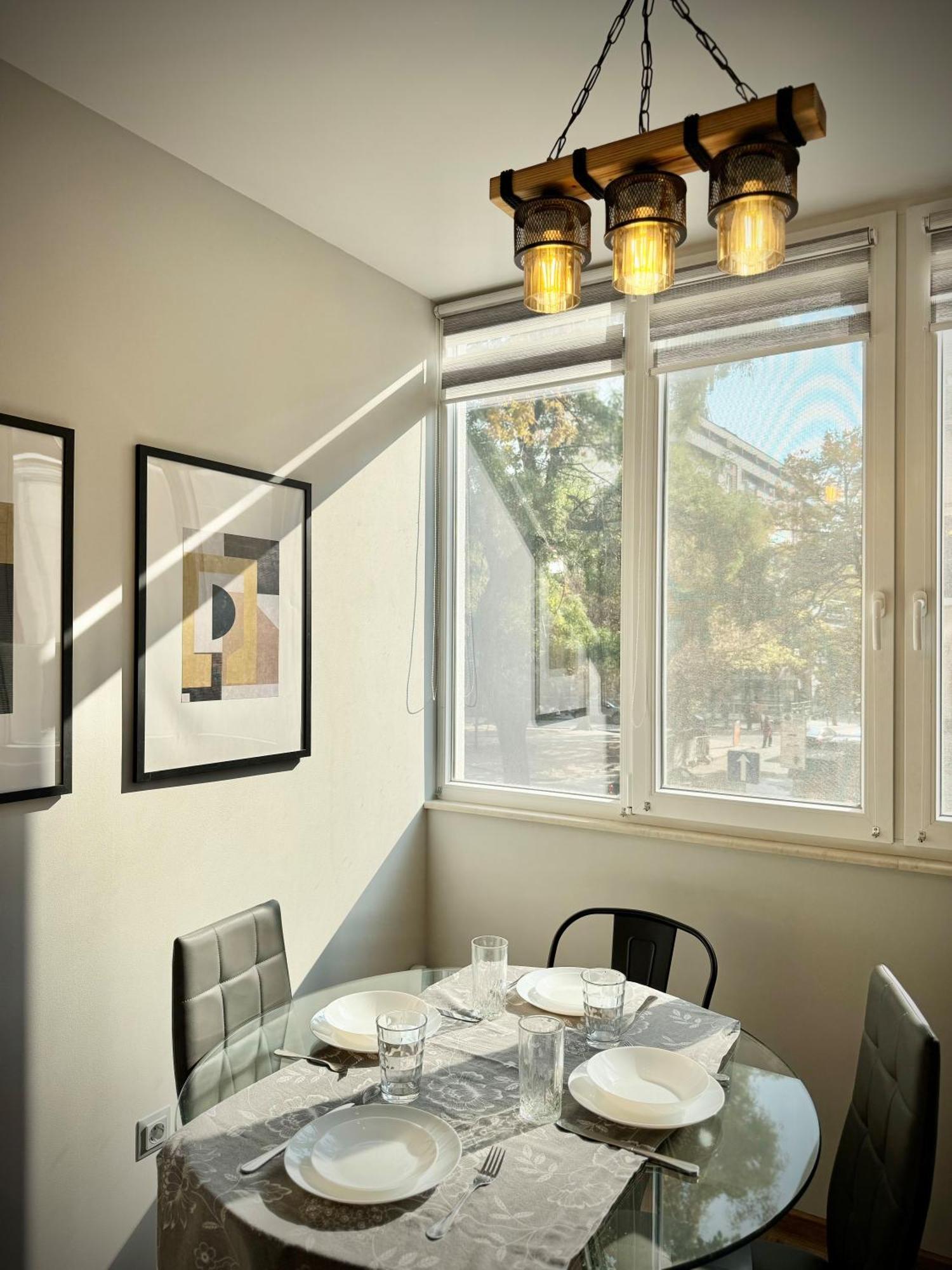 Top Centre 2Bed Apartment For 5 Guests 2 Minutes From High Street Plovdiv Buitenkant foto